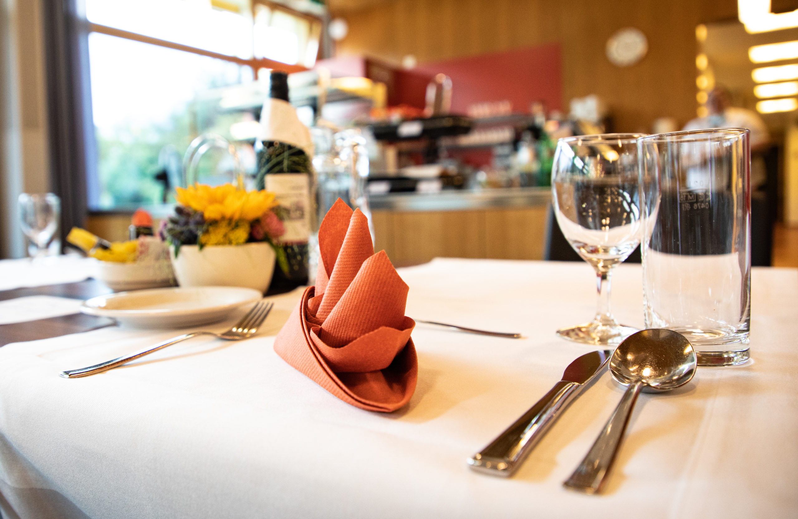 Foto von gedecktem Tisch