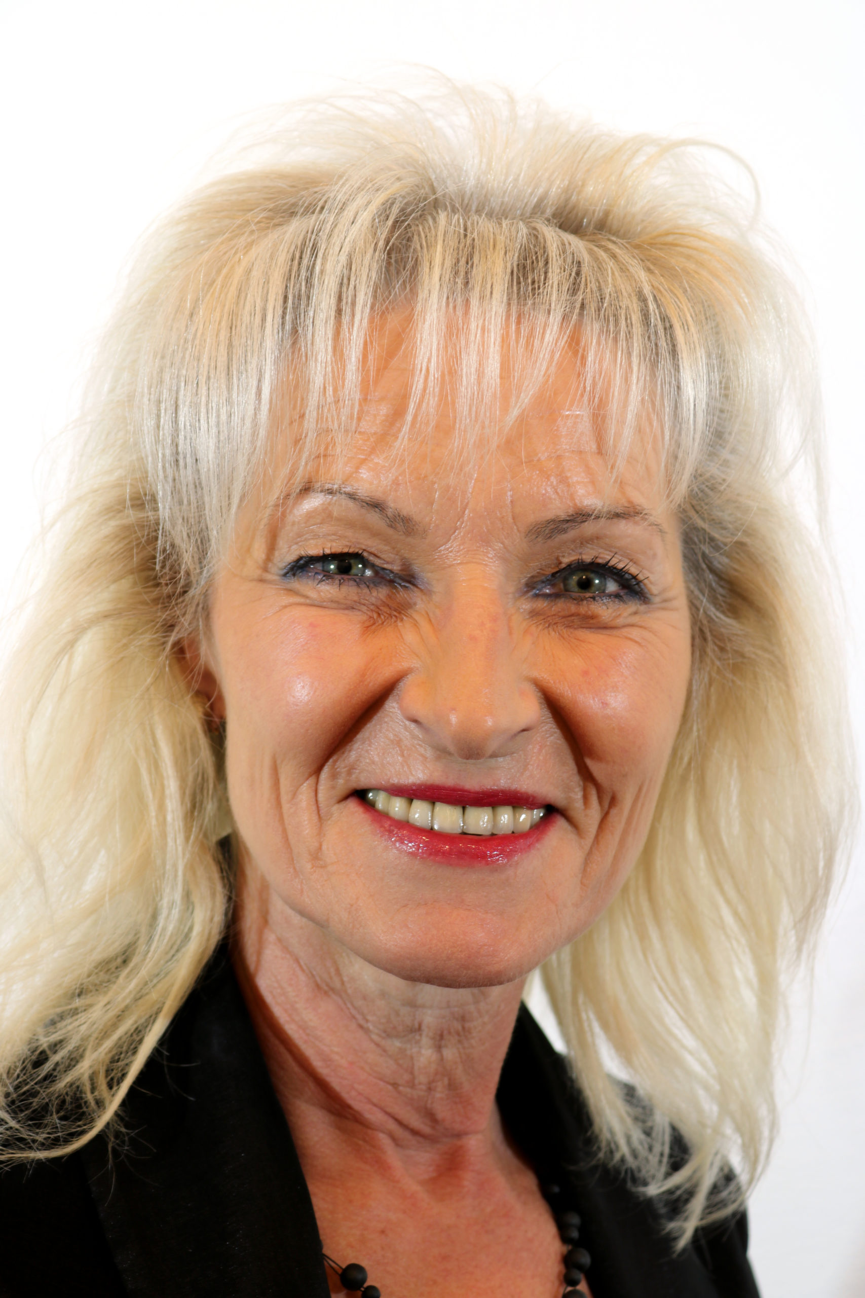 Klaudia Kleindeszner